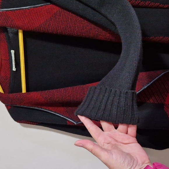 Long black and red sweater/cardigan with leather detailing around neckline - Picture 6 of 6